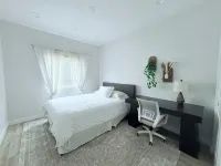 Modern Family Haven #2 - Minutes from Disney Magic/Knotts and Saigon