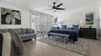 GATED, Spacious 2-bedroom condo in Indian Wells close to restaurants and more. - Homestays