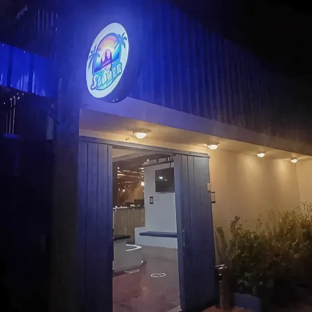 Queentown Hostel