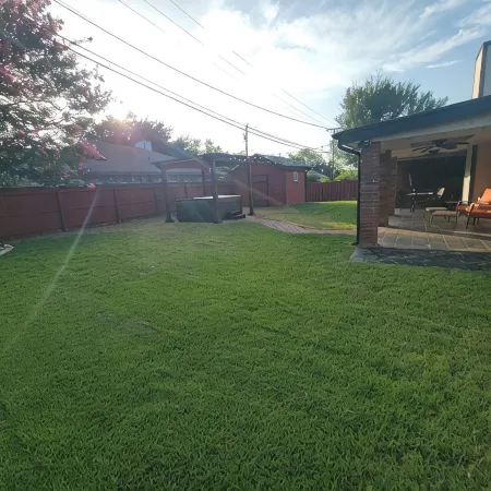 The Corner Spot with a hot tub!!