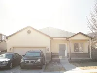 Modern 3-bedroom Guest Suite by Silicon Slopes Hotels in Eagle Mountain