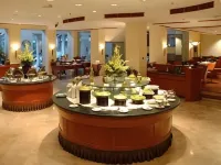 Lorin Dwangsa Solo Hotel - Morgenmad