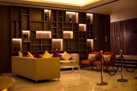 Ahlin Suites 2