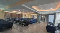 Travelite Hotel Legarda
