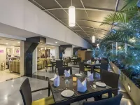 Park Ornate Hotel Viman Nagar Hotels near Osho Ashram