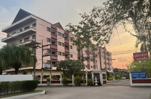 Muang Thong Family Suite Hatyai - Condos