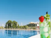 HA Hotel - Pools