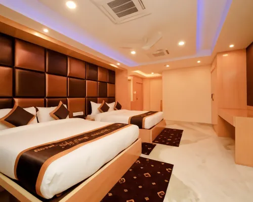 Hotel Golden Palace โรงแรมใกล้สะพานฮาว์ราห์