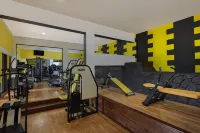 Earl's Regency Hotel - salle de sport