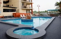 Cullen Bay Resorts - Beach
