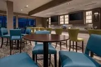 SpringHill Suites Wrentham Plainville - parking