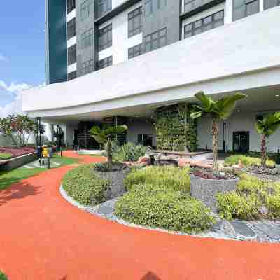 Space Residency KSL Playful Dopamine 2Bedroom Hotel Exterior
