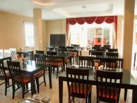 Thada Chateau Hotel - breakfast