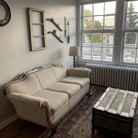 views! Location! Historic 2BR/1BA loft with Views-Downtown Telegraph House