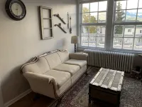 views! Location! Historic 2BR/1BA loft with Views-Downtown Telegraph House