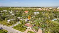Estey Oasis. Heated Pool! Close to Beaches/5th Ave! - Private Pools