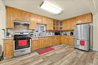 Spacious Home in the heart of the Bay - Bintang 2