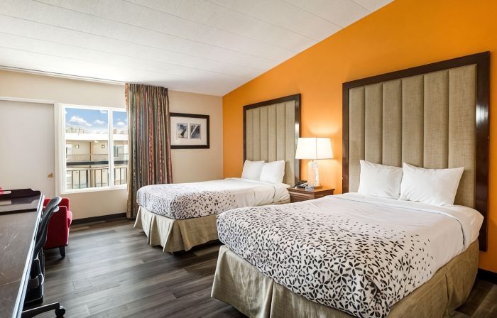 Fairmount Inn & Suites - Stroudsburg, Poconos