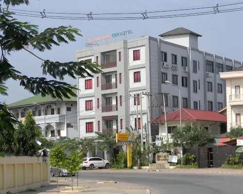 SNK HOTEL Hotels near Pha That Luang