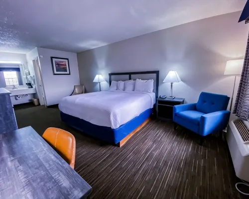 Salt Creek Lodge Hotels in Graham