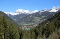 Very well appointed Apartment in Chatel , very convenient for shops ,restaurants - بيت ضيافة