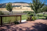 The FarmYard. Private 39-Acre Farmhouse with Views, Wildlife & Space to Unwind - Wifi