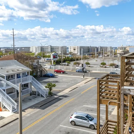 Newly Renovated Condo! Ocean View, Steps to beach, pool, private balcony,A/C