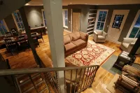 MODERN Monet Blue Aspen Victorian Whole House In Town,  with Private Hot Tub! - جاكوزي