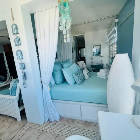 Romantic Studio Apartment with Amazing View