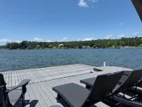 Large Lakehouse. Sleeps 17. Dock. Paddleboard. Flat Lot. Kayaks. Big Lake Views. - ジャグジー