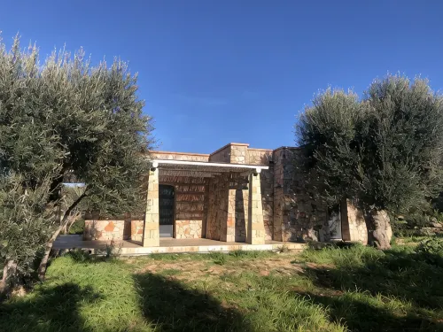 SAN GREGORIO VILLA WITH SECULAR OLIVE GROVE, GARDEN AND PORCH - 3-Star