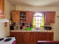 Stewart Guest Apt -Trincity, Airport, Full Apt - 2-Sterne