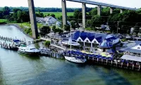 Historic Chesapeake City Stay - 3-Star
