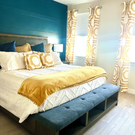 Stunning 4-Br Townhome – Family-Friendly, Biking Trails, Pool, and Games!