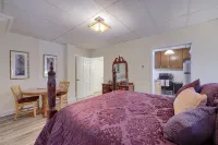 Spacious 1 Br Stratton House: A Cozy Downtown Stay Backing to Culp's Hill - บังกะโล
