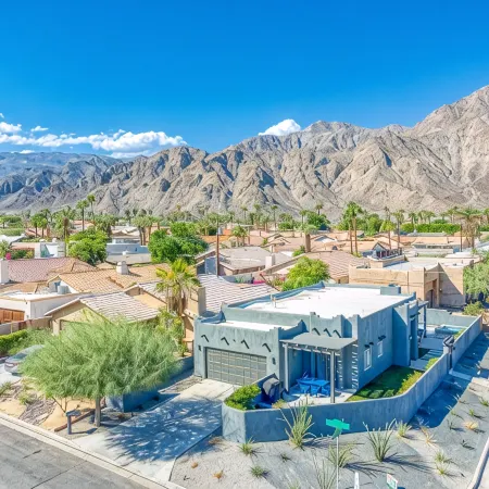 DESERT PLACE- Pool,Spa,Mountain views, Hike, Bike trails,3BR-2Bath,Permit 222362
