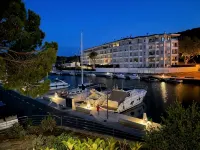 30 m from the beach, overlooking the Marina: beautiful apartment with balcony and wifi - 公寓