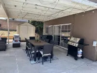 Entire 4 LG Queen BED with large Pool, patio, BBQ, Firepit good for Summer!! - Wifi