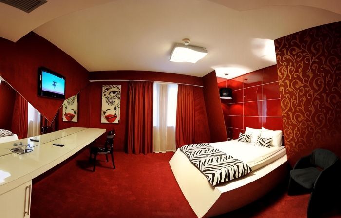 Plaza V Hotel