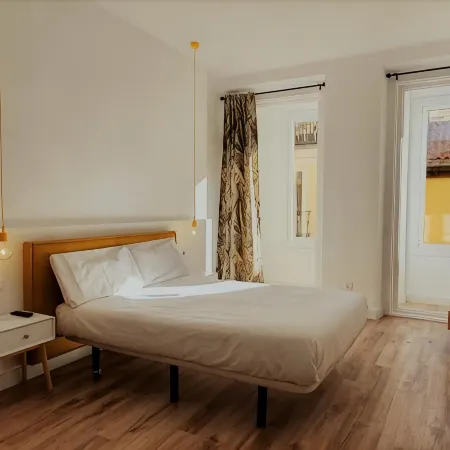 Hostal Manuela by Gaiarooms