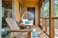 Mountain Cabin · Hot Tub · Pool Table · Ridge Views · Grill · Arcade · Hiking - Balkoner