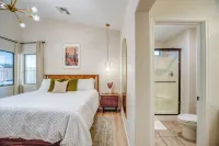 Mid Century Themed Home on the Golf Course - Boutique