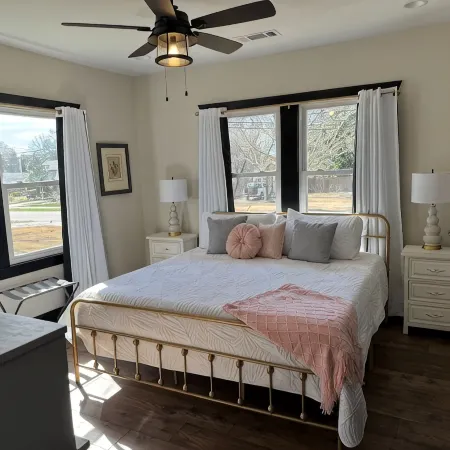 2-bedroom vacation home just a two minute walk to downtown