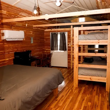 Affordable Cozy Cedar Cabin Overlooking the River
