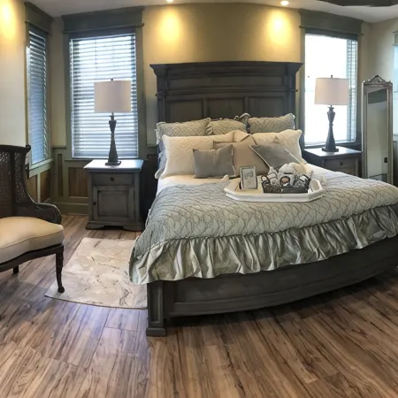 Guest quarters at the inn - 205