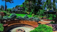 A Waterfront Retreat with Gardens, Views, and Space to Gather on Whidbey Island. - 3 tähden