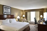 Holiday Inn Express & Suites ST CHARLES by IHG - parking