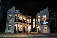 Century Hotel - 2 stjerner