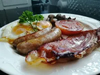 Amzee Bokmakierie Guest House - breakfast