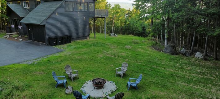 Spacious house with pebble beach. Direct access to Snowmobile and ATV trails! Hoteles en Condado de Piscataquis